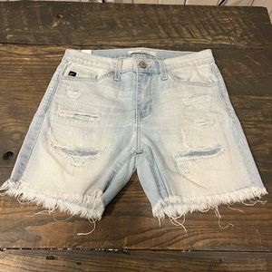 Kancan denim shorts size 27 Estilo